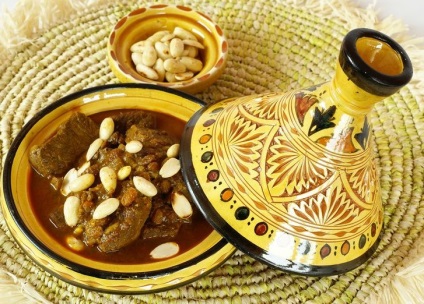 Tazhin csoda pot, csak enni (tagine) Tazhin csoda pot, csak enni