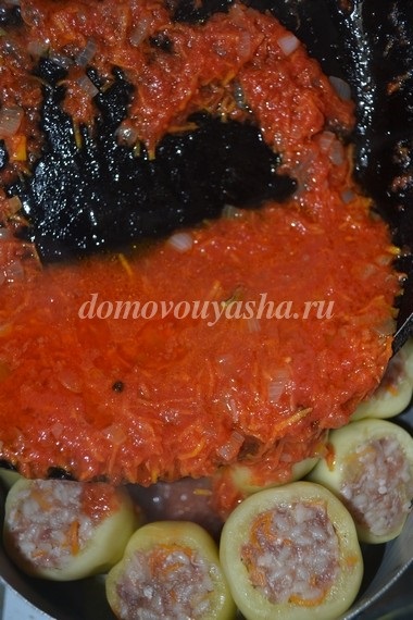 Finom bors töltött hús és a rizs, a népi tudás Kravchenko Anatolij (rizs) Finom töltött paprika hús és a rizs, a hagyományos ismeretek Kravchenko Anatoliya