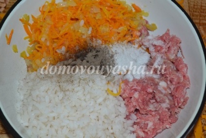Finom töltött paprika hús és a rizs, a hagyományos ismeretek Kravchenko Anatoliya