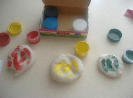 Hideg porcelán kezük (saját) Hideg Porcelán saját kezűleg