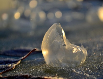 Crystal Balls lány fényképezett buborékok a hideg (recept) (Frost) Crystal Balls lány fényképezett buborékok a hideg (recept)