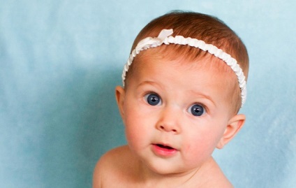 5 hónapos baba fejlesztési mód a nap, álom és játékszerek öt hónap csecsemők
