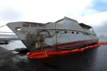 Végtelen tenger - elsüllyedt hajó az Antarktiszon