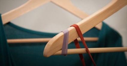 Őrült ötlet segítségével gumiszalag (klerikális) Őrült ötlet segítségével gumiszalag
