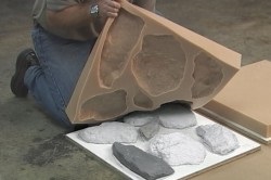 Hogyan készítsünk cement kő kezük