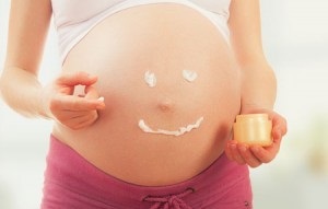 Milyen krémet striák terhes nők segít