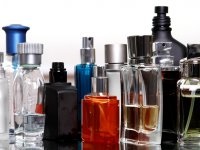 Hogyan kell alkalmazni a parfüm, női csapat