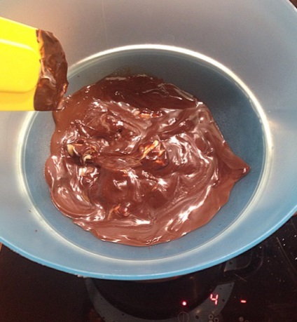 Hogyan készítsünk csokoládé ház egy egyszerű recept egy fotó