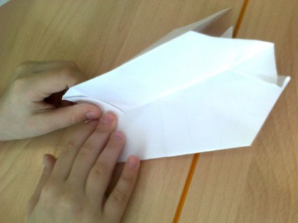 Hogyan készítsünk egy pacsirta papír saját kezűleg