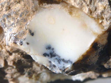Cacholong - tej - kő - a világ ásványok