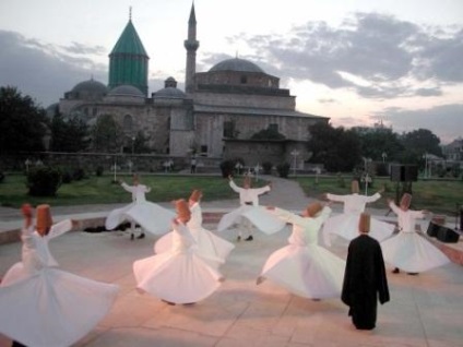 Konya - történelem, Seljuks és Mevlána dervisek - Central Anatolia - Antalya ma