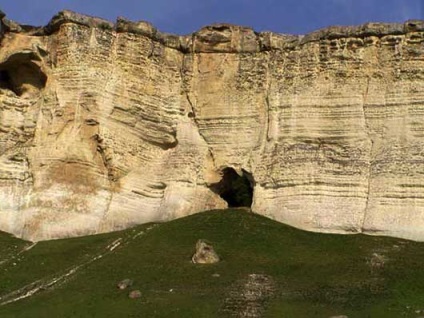 Krími barlangok nyilvánosak