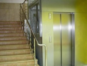 Ki kell fizetni a javítás a lift, élő Krasnodar