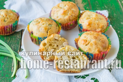Muffin csirke és sajt - egy hazai étteremben