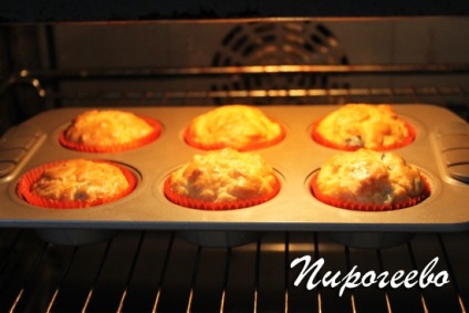 Muffin csirkével és sajttal recept lépésről lépésre fotók