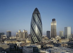 Felhőkarcoló Mary Axe Londonban (panoráma) Felhőkarcoló Mary Axe Londonban
