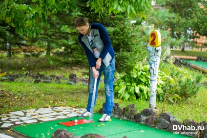 A tanulás játék mini-golf (Habarovszk News) A tanulás játék mini-golf