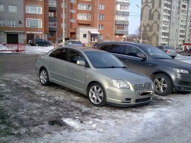 Vélemények tulajdonosok Toyota Avensis (Toyota Avensis) képpel