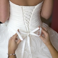 Professzionális takarítása esküvői ruhák megfizethető áron Moszkvában