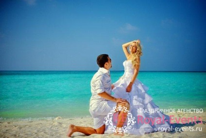 Esküvő a tengerparton