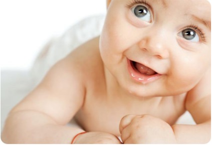 Fejlesztése 4 hónapos baba - az elején a tudatos kommunikáció