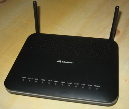 A router az optikai szálak egy Wi-Fi (rost) A router optikai szálakhoz Wi-Fi