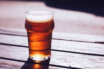ROC sürgette, hogy tiltsák „képmutató” reklám alkoholmentes sör - A legfrissebb hírek ma