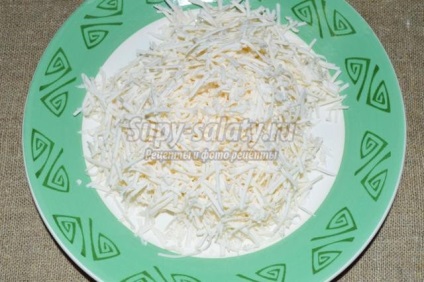 Kínai kel saláta kukorica, sajt és uborka