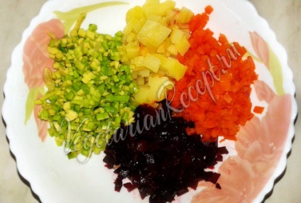 Saláta uborka-csónakok - a recept egy fotó