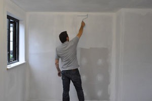 Hogyan kell száradni primer a falakon tapéta ragasztás előtt