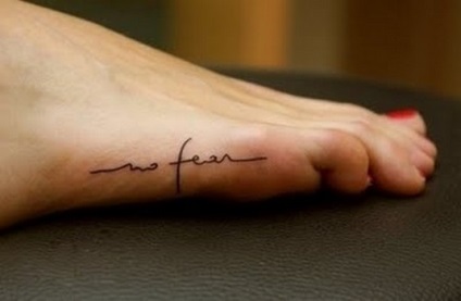 Tattoo a nevét a gyermek - fénykép szép ötletek, hogy megünnepeljük a születés (tetoválás a baba nevét és születési dátumát) Tattoo a nevét a gyermek - fénykép szép ötletek, hogy megünnepeljük a születés