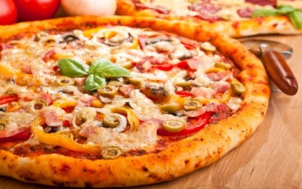 Pizza tészta a pizzériában Celentano - naeshsya receptek házi ételek képek és videó