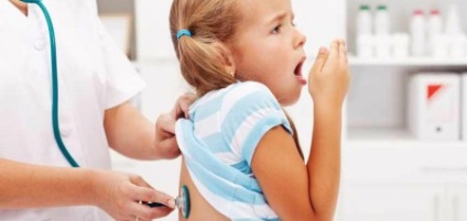 Tracheobronchitis gyermekeknél okoz, tünetei és kezelése
