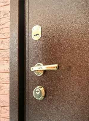 Szerelése bejárati fém ajtók telepítési lépések útmutató ajtó