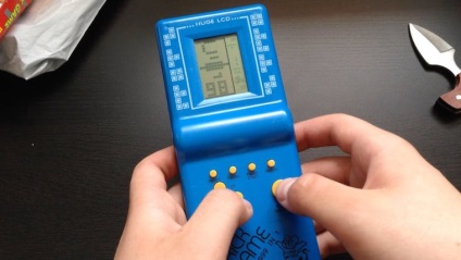 Nagy Tamagotchi visszatért, és ez jó (Tamagotchi) Nagy Tamagotchi visszatért, és ez jó