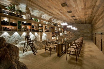 Pince (Cave) borospince