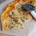 Finom pizza gombával recept lépésről lépésre képek (pizza) Finom pizza gombával recept lépésről lépésre fotók