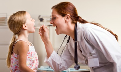 Zihálás a gyermek nyakára (bronchitis, asztma) Zihálás a gyermek nyakára