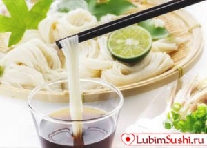 Japán és kínai tészta udon, soba, ramen és más típusú