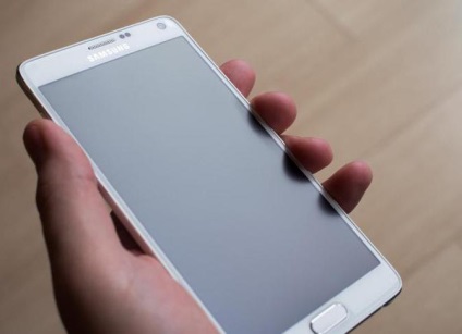 Biztonsági üveg vagy fólia - amely jobban védi a telefon képernyőjén (védő) Biztonsági üveg vagy fólia - ez jobb, hogy megvédje a telefon képernyőjén