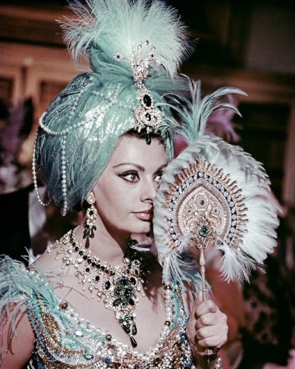 Színésznő Sofi Loren, a szépség titkát, életrajz és fénykép ifjúkori (boldog) Színésznő Sofi Loren, a szépség titkát, életrajz és fénykép ifjúkori