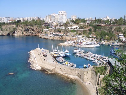 Antalya város közelében a tenger Törökország (város) Antalya város közelében a tenger Törökország