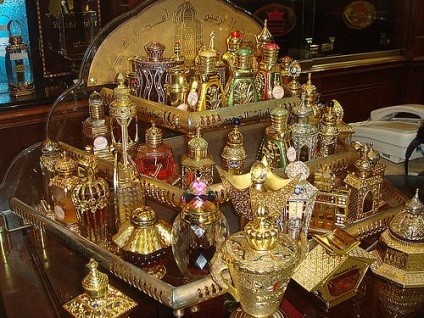 Arab parfümök, hogyan lehet felismerni, hogy becsapják, top szépség blog (hogyan lehet megkülönböztetni a hamis) Arab parfümök, hogyan lehet felismerni, hogy becsapják, top szépség blog