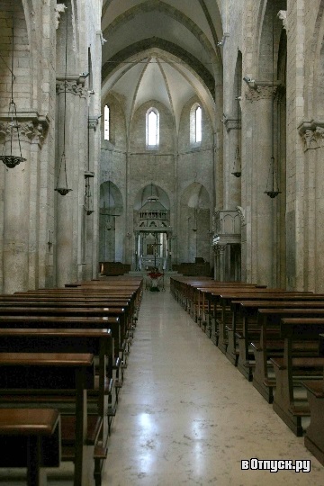 Barletta (Barletta) leírás és képek (Olaszország) Barletta (Barletta) leírás és képek