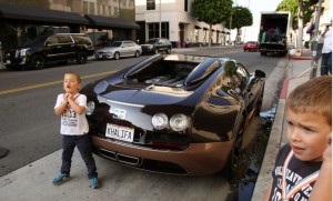 Bugatti Veyron - leírások, árak, képek, avtobelyavtsev - autó minden idők (fotó) Bugatti Veyron - leírások, árak, képek, avtobelyavtsev - autó minden idők