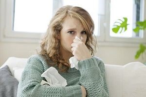Hogyan kell kezelni a torokfájás és az orrdugulás