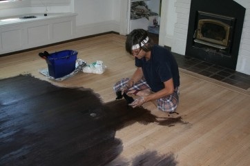 Mit lehet festett fa padló a ház