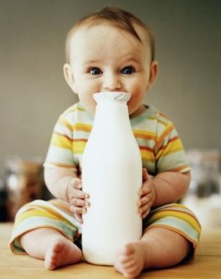 Mi a különbség a normális gyerekek kefir (felnőtt kefir) Mi eltér a szokásos gyerekek kefir