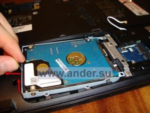 Tisztítása notebook por (oktatás) Tisztítása notebook a portól