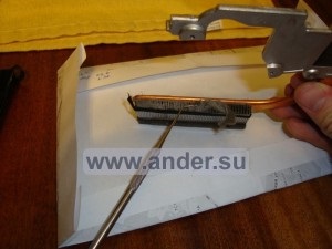 Tisztítása notebook por (Acer Aspire laptop 5742) Tisztítása notebook a portól